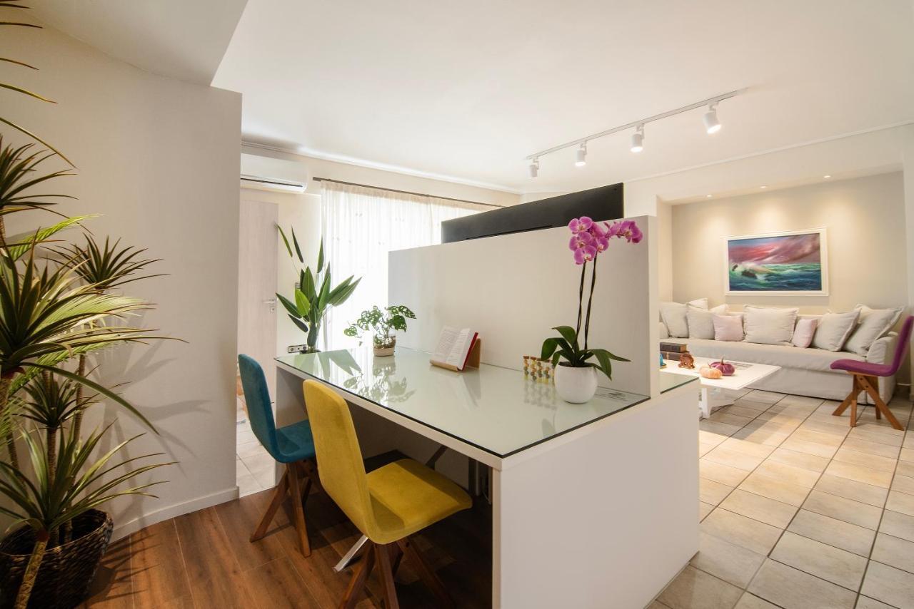 Vicky's Sky Loft * Piraeus